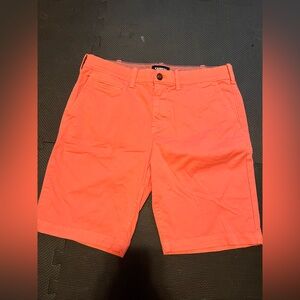 Express Shorts - Coral